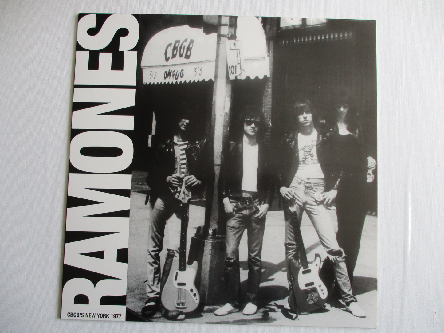 RAMONES cbgbs 1977 LP