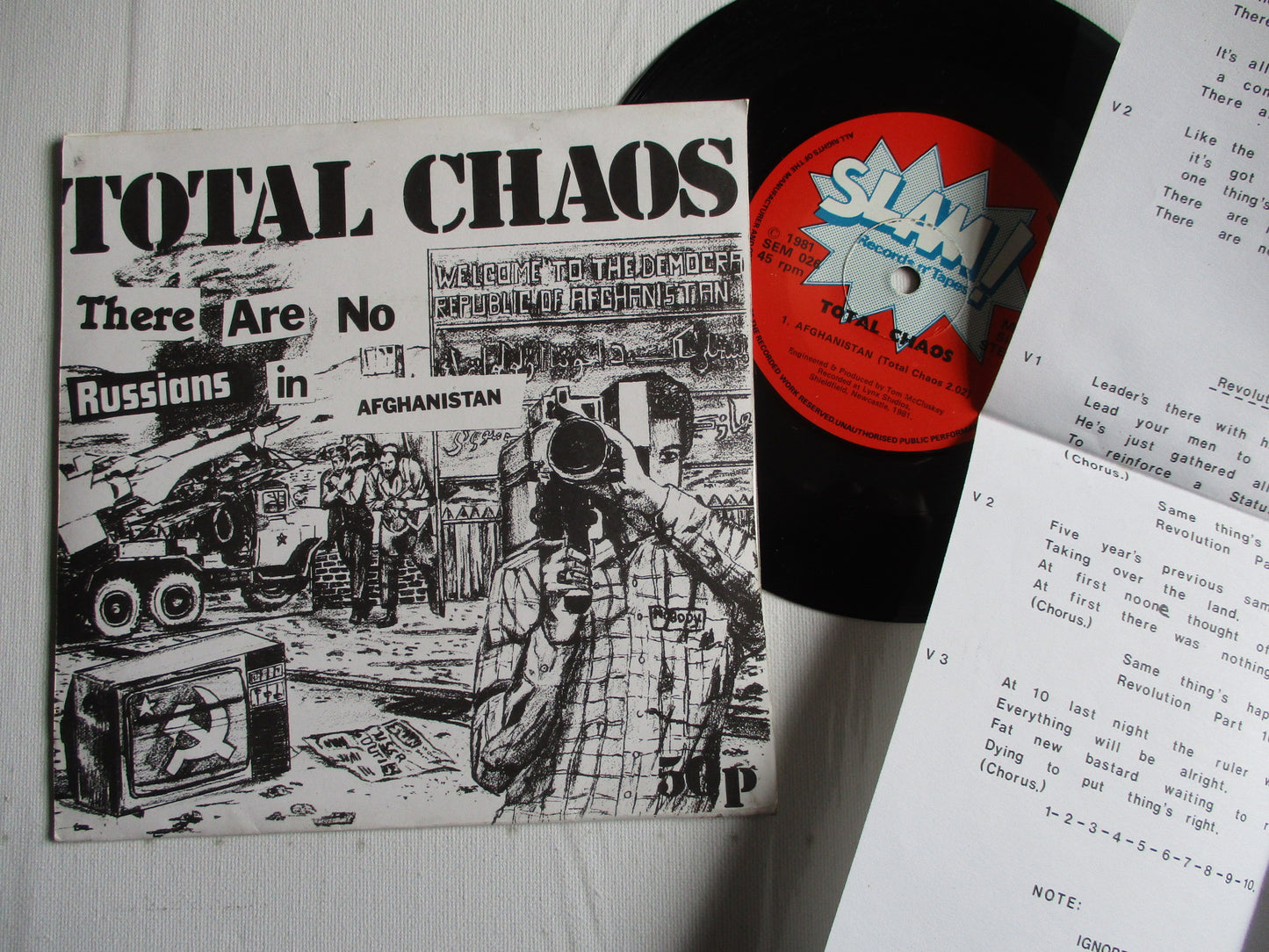 TOTAL CHAOS there are no russians in afghanistan 7" ORIG & ins VG+ VG