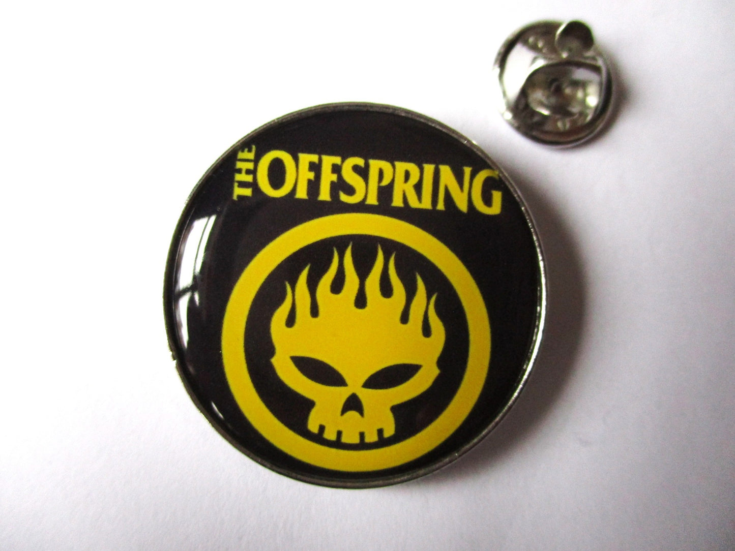 THE OFFSPRING punk METAL BADGE