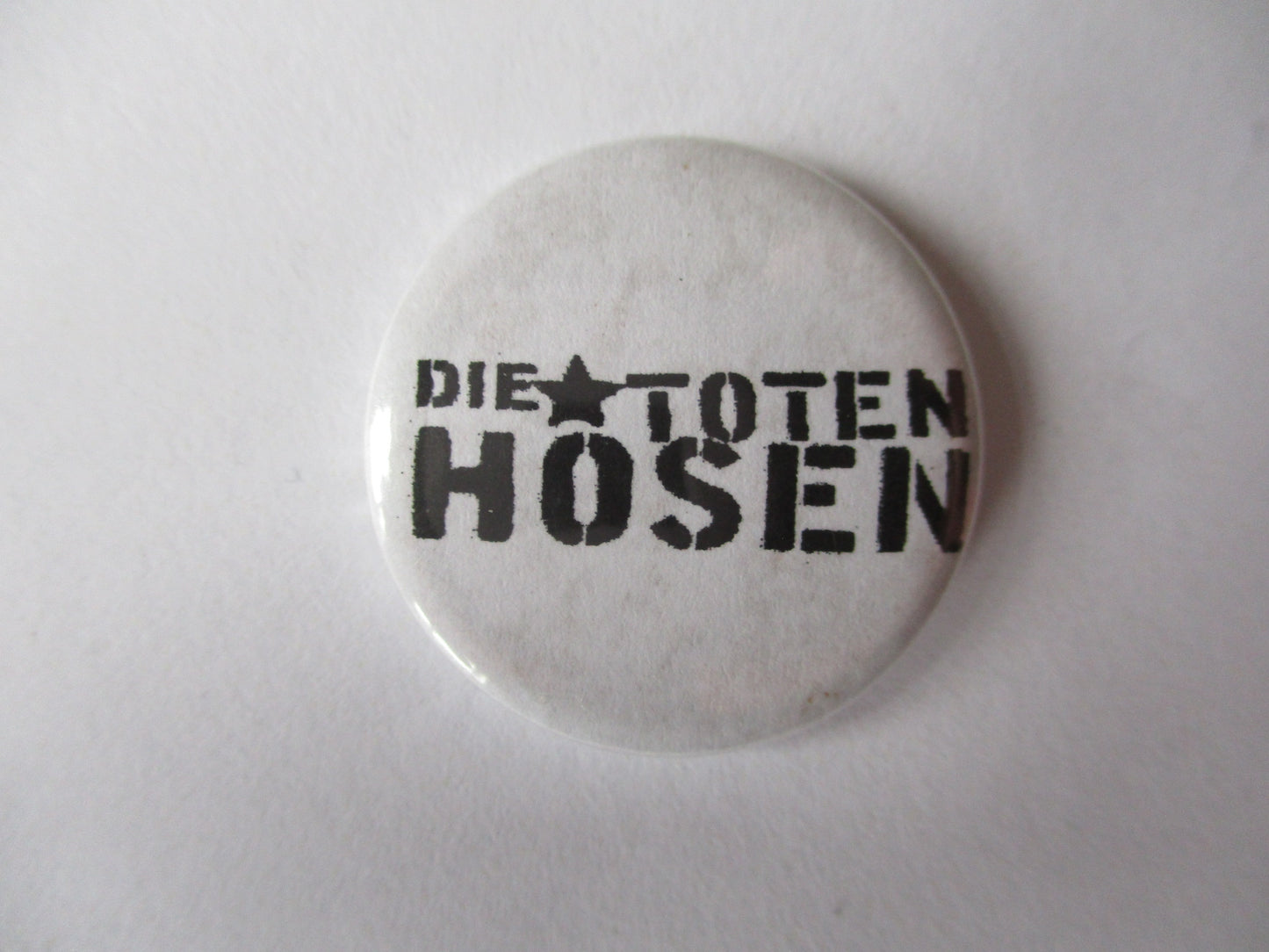 DIE TOTEN HOSEN punk badge (1 only)