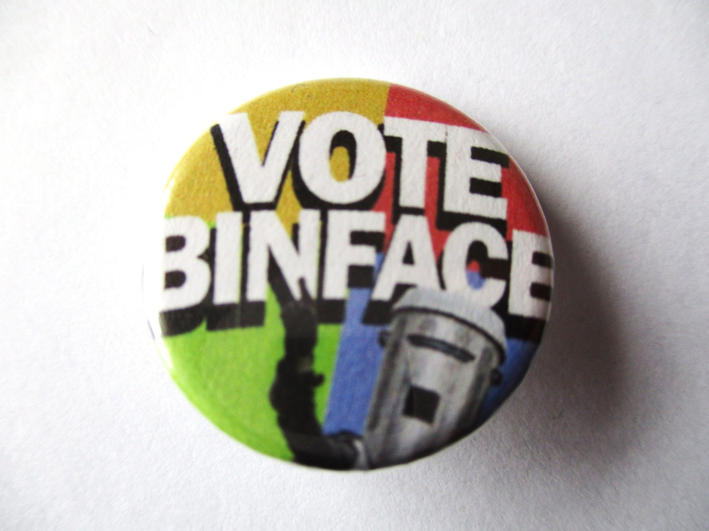 VOTE BINFACE badge