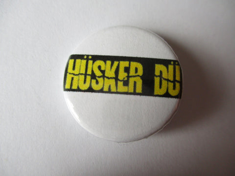HUSKER DU punk badge (yellow logo)
