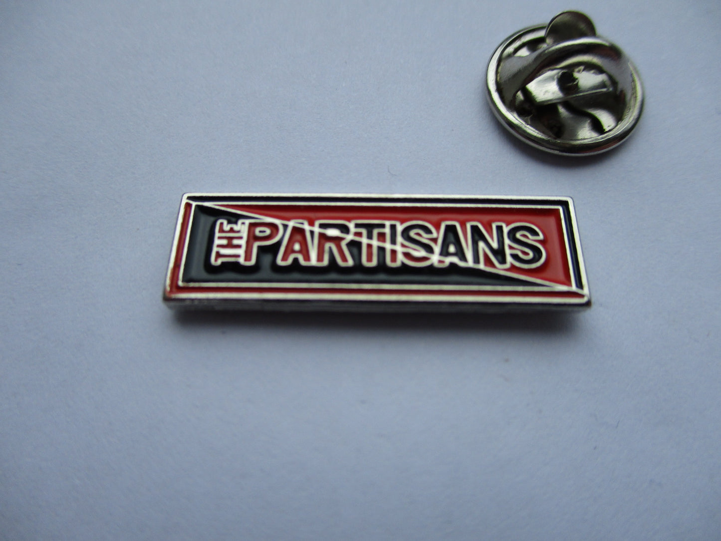 THE PARTISANS small silver PUNK METAL BADGE