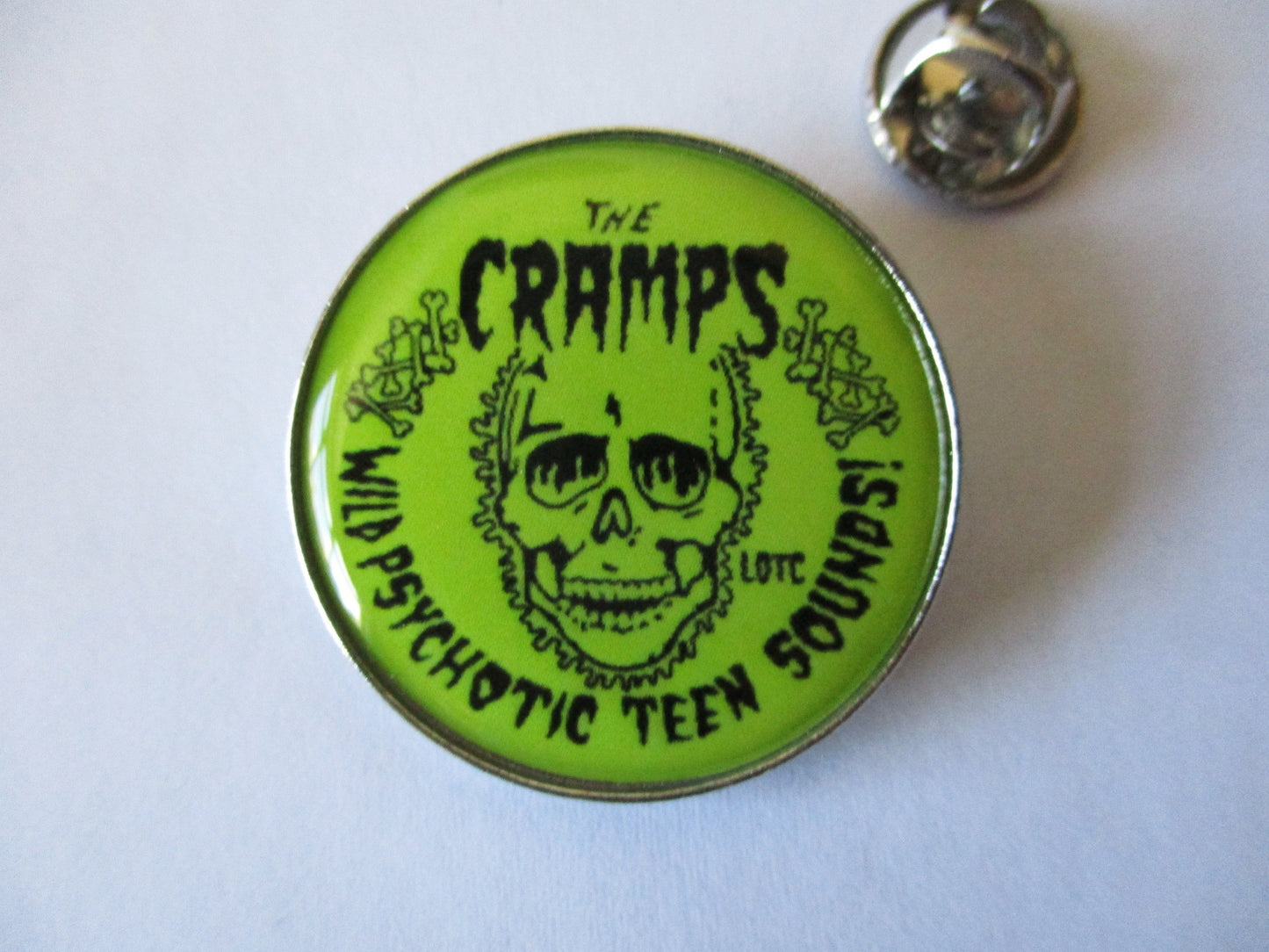 THE CRAMPS wild psychotic psychobilly punk metal badge