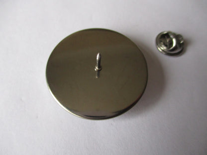 THE CLASH metal badge (blackmail logo)