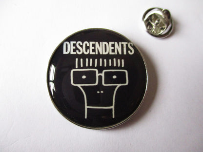 THE DESCENDENTS punk METAL BADGE