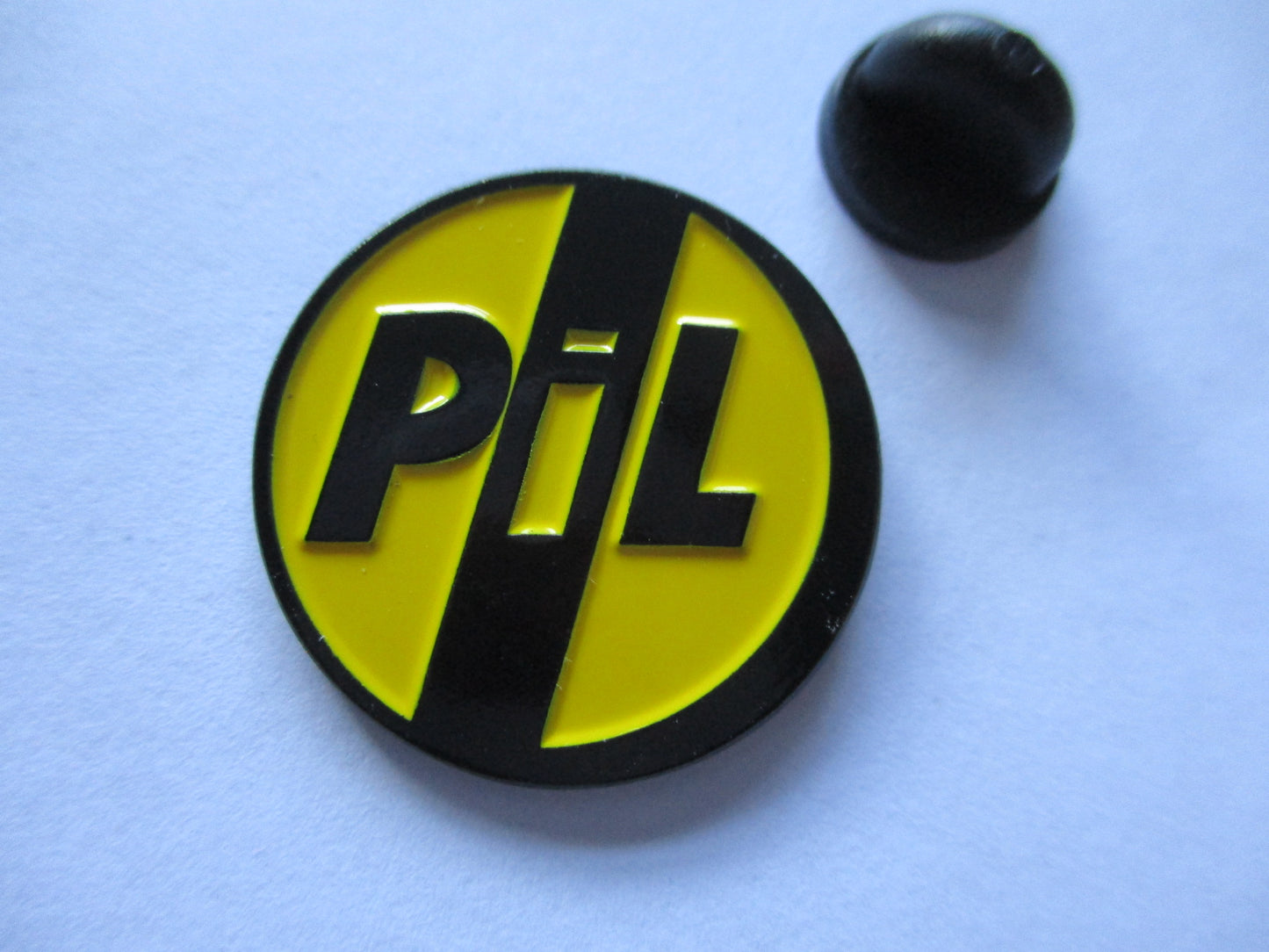 PIL post punk METAL BADGE (yellow/black)