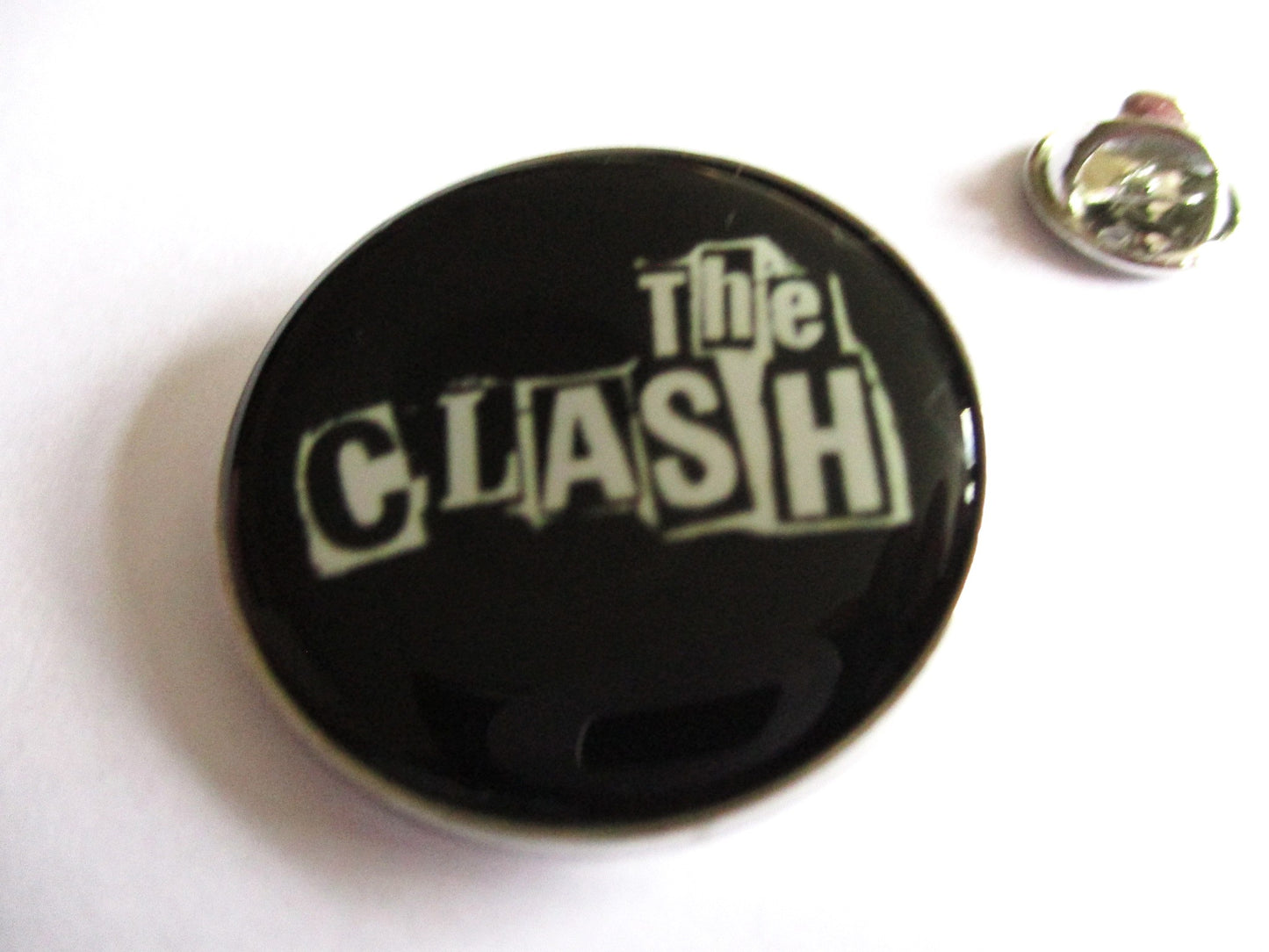 THE CLASH metal badge (blackmail logo)