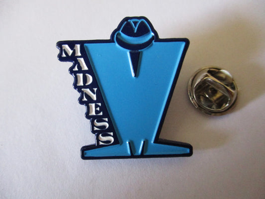 MADNESS SKA METAL BADGE blue/b&w