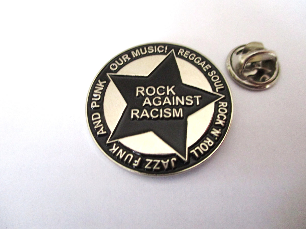 Rock Against Racism Button ROCK AGAINST RACISM metal badge (black/silver) – Savage Amusement