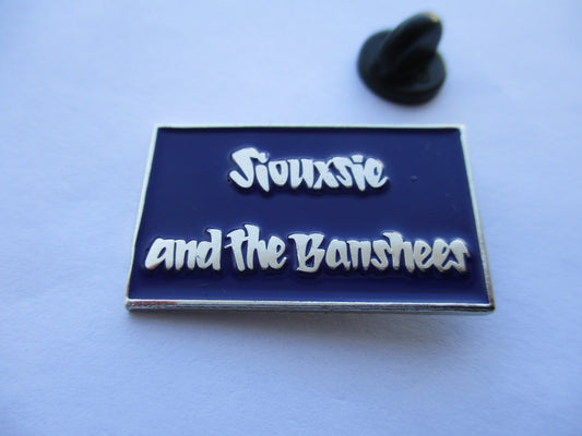 SIOUXSIE & THE BANSHEES PUNK METAL BADGE dk purple
