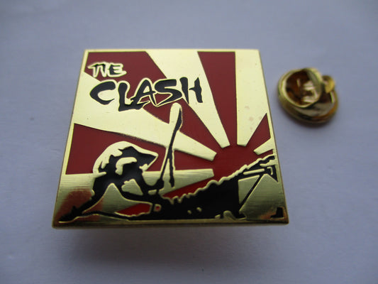 THE CLASH japan calling GOLD punk metal badge last few