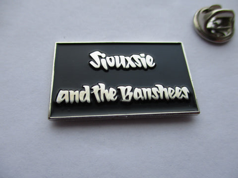 SIOUXSIE & THE BANSHEES PUNK METAL BADGE silver (last one)