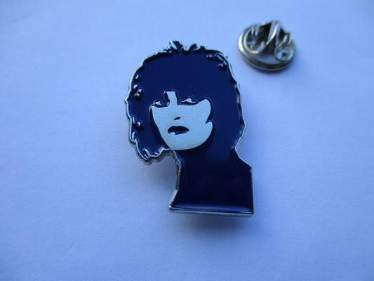 SIOUXSIE post punk metal badge (dk purple)
