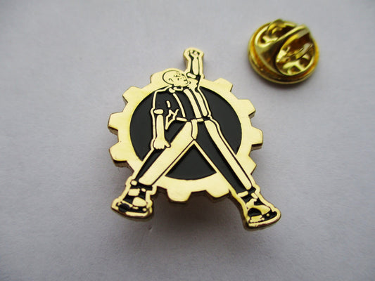 SKINHEAD LAST RESORT (gold) oi! punk METAL BADGE