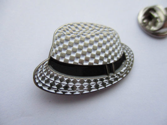 PORK PIE HAT 2tone SKA METAL BADGE
