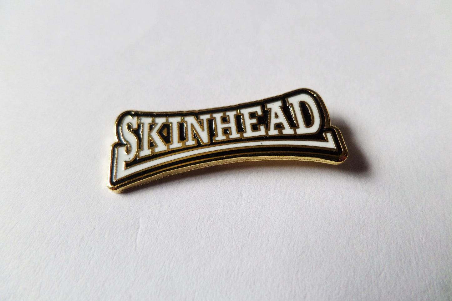 SKINHEAD Lonsdale GOLD oi! ska punk METAL BADGE - Savage Amusement