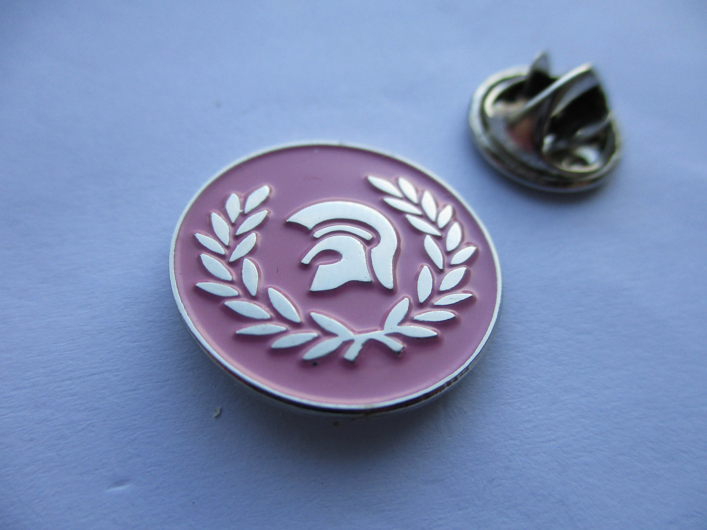 TROJAN / LAUREL WREATH small SKINHEAD SKA METAL BADGE (5 colours - £2.99ea)
