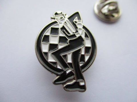 2TONE WALT SKANKING (B&W checked) SKA METAL BADGE
